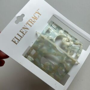 Nwt Ellen Tracy abalone shell filigree cut out bracelet cuff